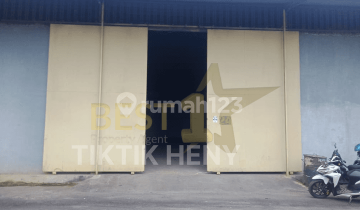 Warehouse with 40 Ft Container Access on Cianjur Main Road, Cianjur