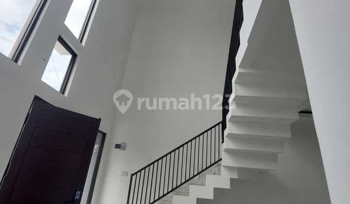 Rumah Baru Minimalis 2 Lantai di Kembar, Bandung Kota