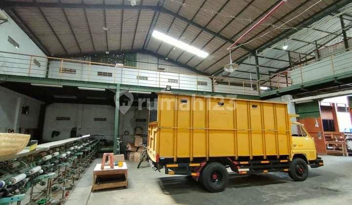 Strategic Warehouse Spacious 1400 m² in Rancaekek, Majalaya, Bandung