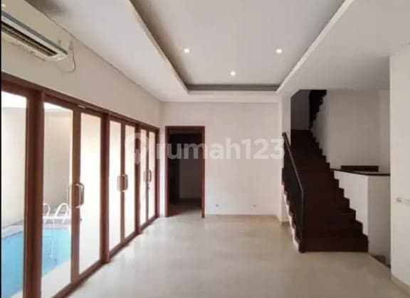 Rumah Bagus Siap Huni Tenang & Bebas Banjir