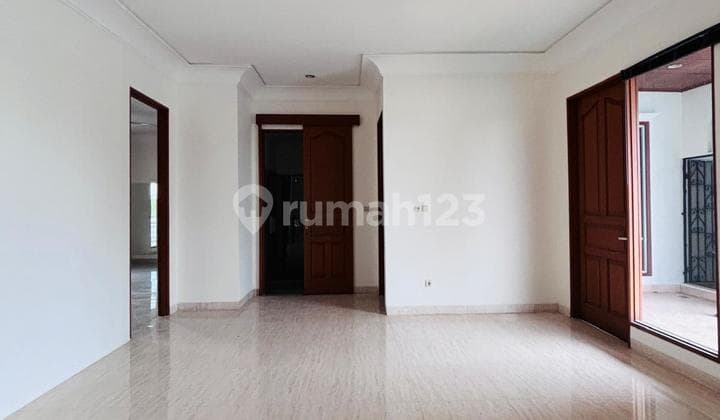 Rumah Bagus Dalam Cluster Private Pool