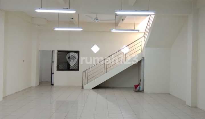 Strategic Ready-to-Use Shop House