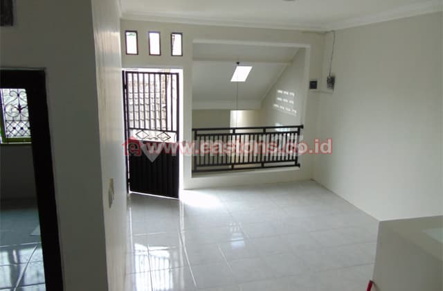 Rumah Tinggal Strategis Bebas Banjir, Siap Pakai Purwokerto (Aa004481)