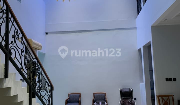 rumah raffles hills bagus nyaman huni 2 lantai megah lt 300 lb250