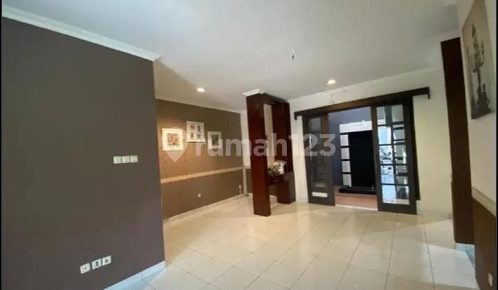 2-story house, neat, cheap, comfortable, land area 128, building area 200, Wisata Legenda.