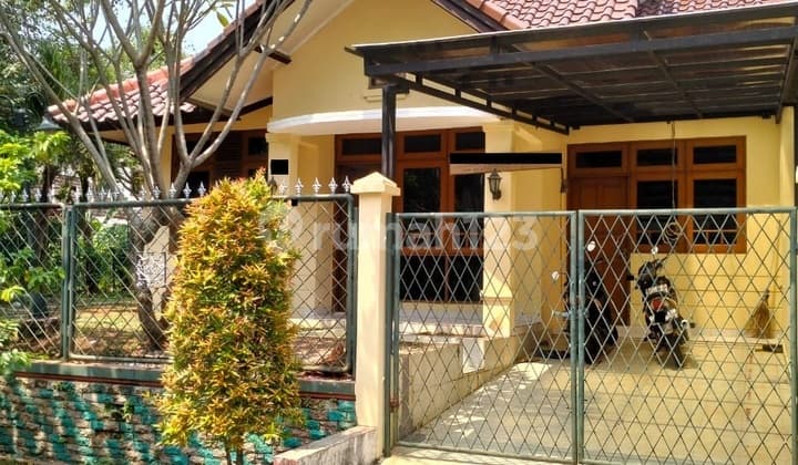 Rumah Bagus Minimalis Raffles Hills Rapih Nyaman Lt240 LB 100