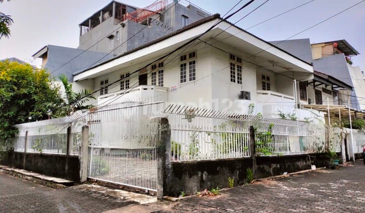 Rumah Duta Kemayoran, Luas 225m2