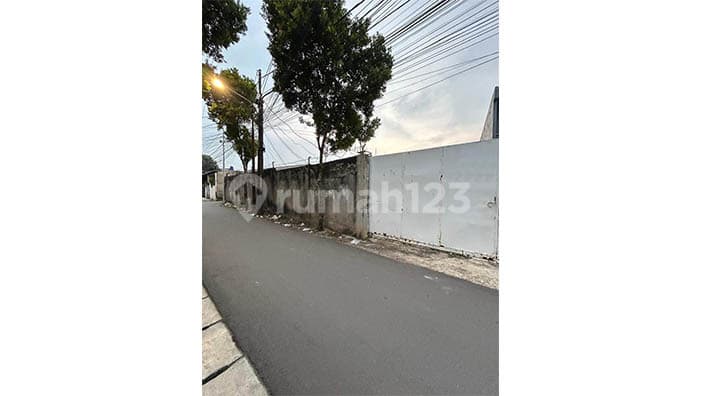 Tanah Jl. Kampung Rawa, Kebon Jeruk Tanah Ngantong, Bebas Banjir