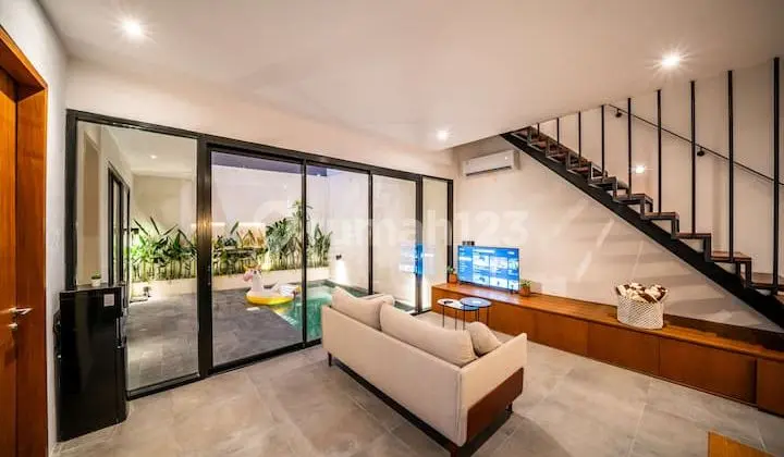 Villa Tumbak Bayuh Dijual