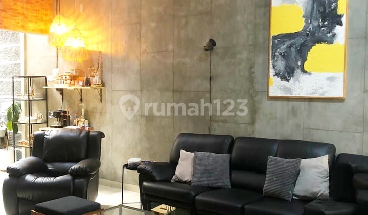 Rumah Townhouse Daerah Ciganjur Jagakarsa Rp. 3.5 M Nego