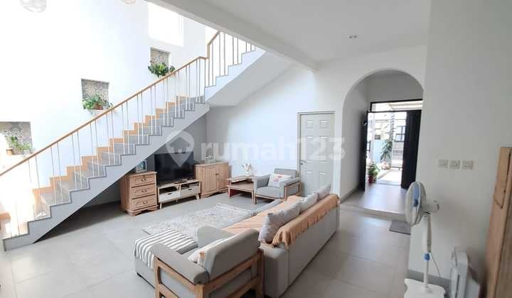 Dijual Rumah Modern Minimalis Daerah Tangerang Selatan