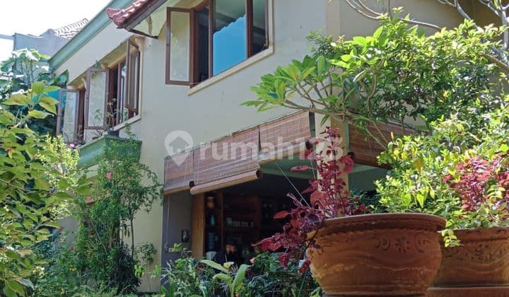 Rumah tingkat di Bali View , Cirendeu