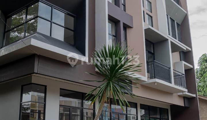 Ruko Bagus 3 Lantai di Bintaro Land Jombang