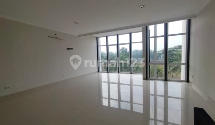 Shop House in GBP Grand Wisata - Strategic Location Near Living World Mall