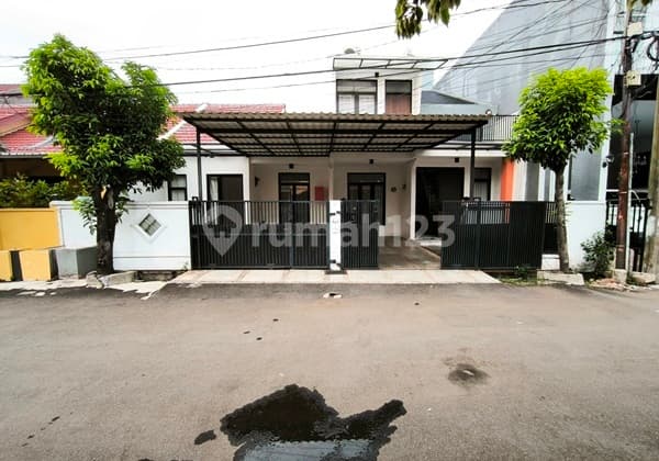 Rumah Dijual di Taman Galaxy Bekasi