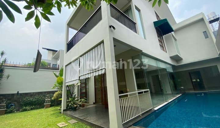 Rumah di Cluster Expat Kemang, Dekat Kuningan & CBD!