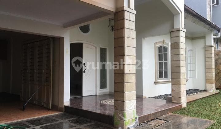 Rumah di Kebayoran Baru Jakarta Selatan, Dekat Senayan, Tenang