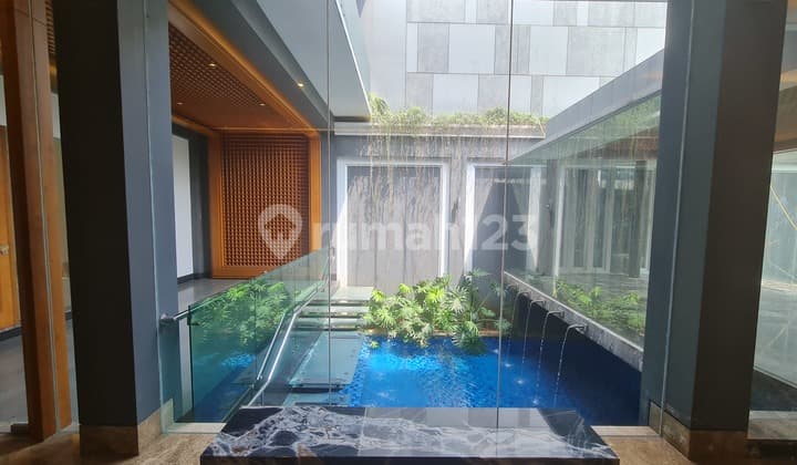 Rumah Mewah dan Lux Depan Taman, Dekat Pondok Indah Mall