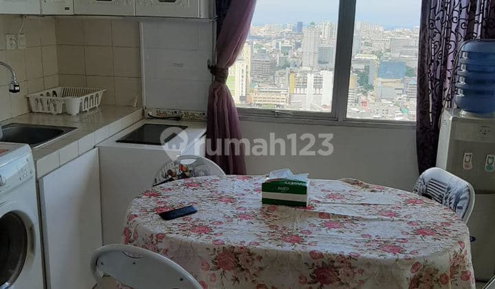 Apartemen Cosmo Terrace Thamrin City, Lb 53 Sqm, 2 Kt, Semi Furnished