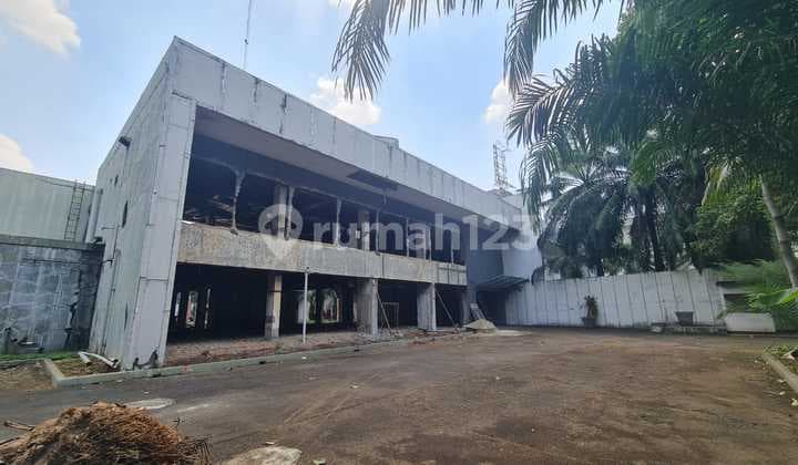 Gedung di Gatot Subroto, Kuningan, Cocok Showroom, Resto, Klinik, Akses 2 Jalan, Bebas Ganjil Genap, Parkir 40 Mobil