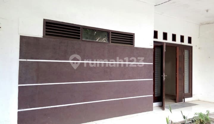 Rumah Murah Hitung Tanah di Cempaka Putih Jakarta Pusat, Siap Huni, 5 Kt