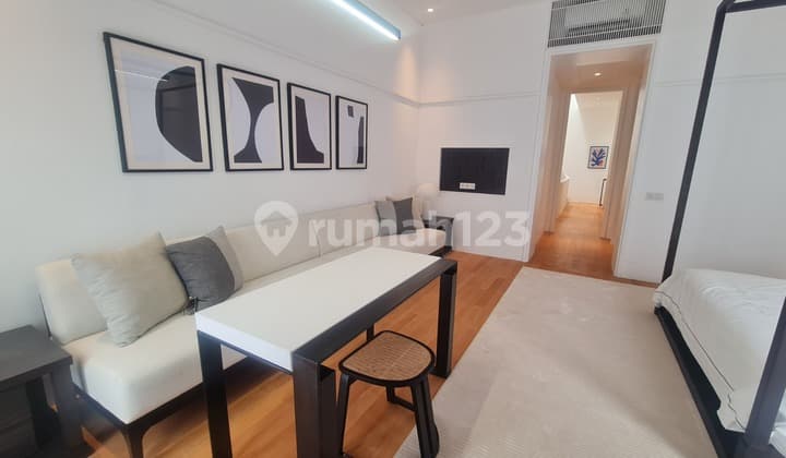 Rumah Mewah 3 Lantai di Komplek Eksklusif Pondok Indah – Ada Rooftop, Dekat PIM