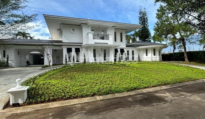 Dijual Rumah Mewah Fully Furnished di Rancamaya Golf Estate Ciawi – View Gunung & Whirlpool, Cocok untuk Rumah Peristirahatan