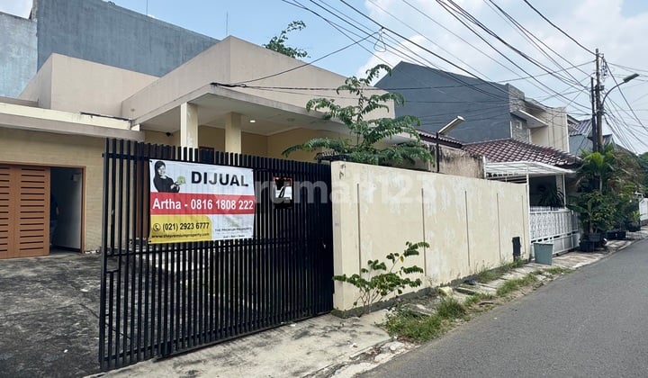 Siap Huni! Rumah Strategis Kramat Pela Dekat Polim