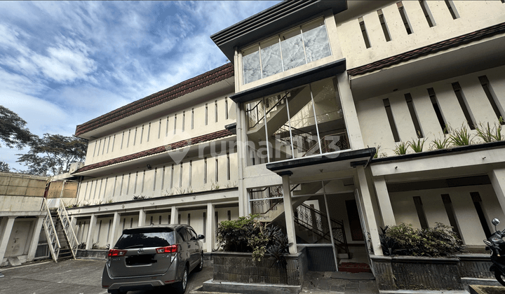 Dijual Hotel 3 Lantai di Area Lembang, Dekat Farm House dan Mini Mania, Good Invest