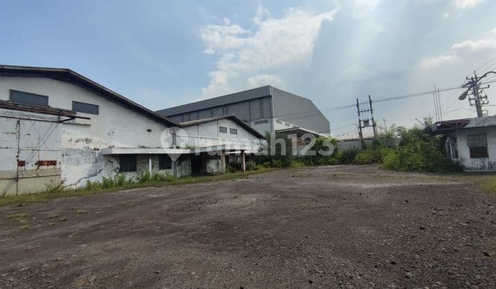 Gudang raya tambak langon 0 jalan 108M nego bagus row jalan 40m