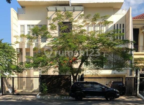 Pakuwon City Villa Royal Rumah Mewah Minimalis 8.5m Nego Bagus