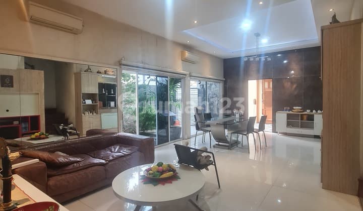 House Near Senayan Area South Jakarta