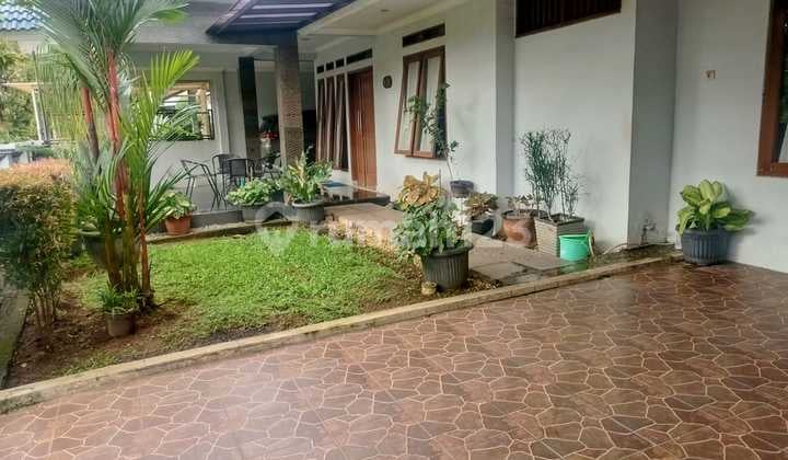 Rmh Besar, Lt 355, Bgn 200, 3+1kt, Strategis di Jl Taman Pratama, Kemang Pratama