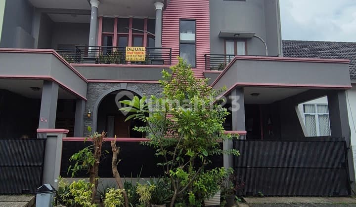 R, Mh Bagus 3Lt, Semi Furnished di Kemang Pratama 2, Lt 180, Bgn 23O, 4Ktdgn Kmd, Siap Huni