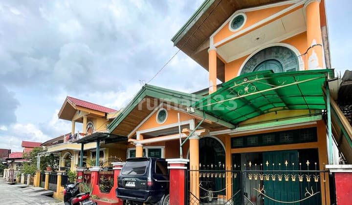 Dijual Rumah 2 Lantai Komplek Villa Permata Paus Pekanbaru