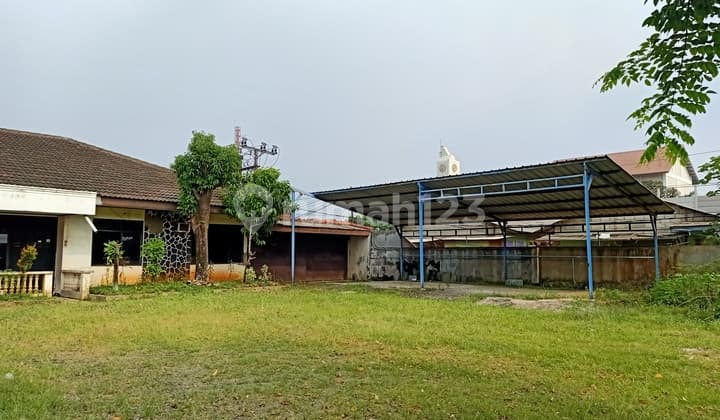 Gudang/Workshop/kantor (eks-pabrik) 3km ke pintu tol Karawaci