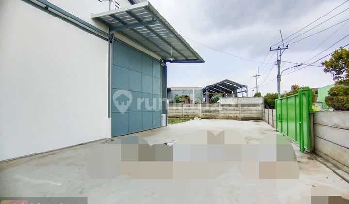 Gudang siap pakai dalam komplek pergudangan dekat tol BSD