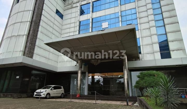 Gedung serbaguna akses mudah, parkiran luas, siap pakai di Bogor