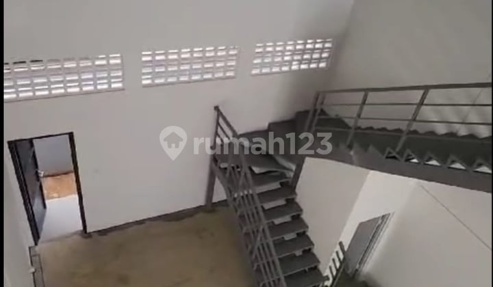 Dijual Cepat Gudang Taman Tekno X Akses Mudah, Bebas Kuli