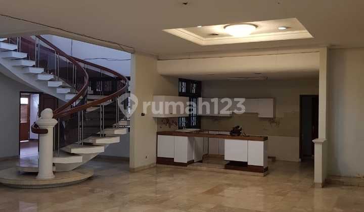 Rumah Sewa Permata.hijau Lingkungan Nyanan