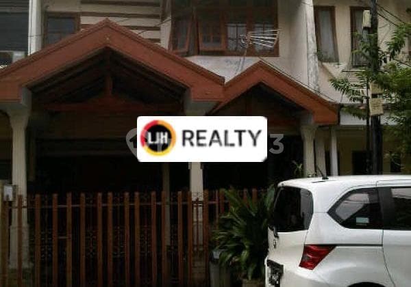 RUMAH SIAP HUNI DI JALAN PELEPAH KUNING AREA KELAPA GADING, JAKARTA UTARA