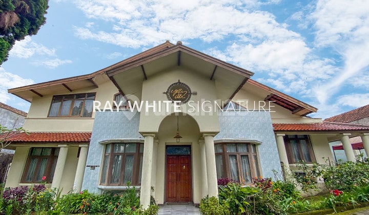 Dijual Rumah Strategis & untuk Usaha, Jl. Maribaya, Bandung