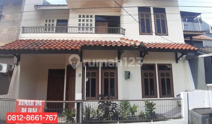 Rumah , 2 Lantai, SHM, Siap Huni, di Margahayu Raya Bandung