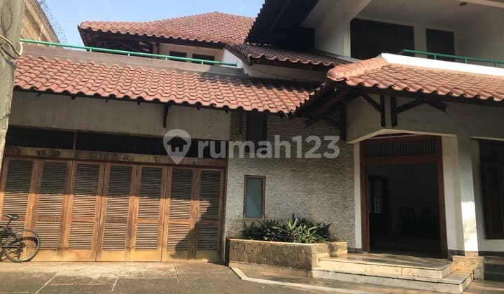 Pondok Indah House SHM Needs Minimal Renovation