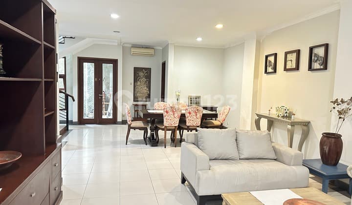 Rumah Pondok Indah Bagus Siap Huni Jalan Lebar Belakang Mal