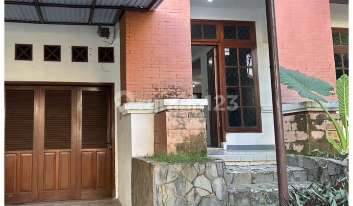 Bali View Rumah Gaya Bali Siap Huni Nyaman Aman