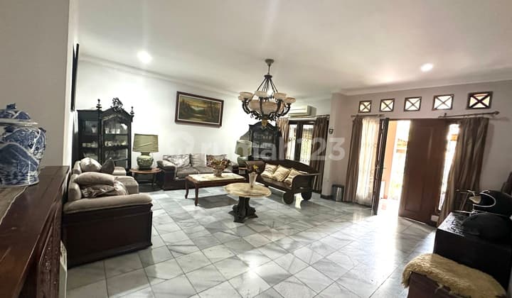 Turun Harga Bali View Rumah 2 Lantai 4+1 Kamar Tidur Siap Huni Bagus