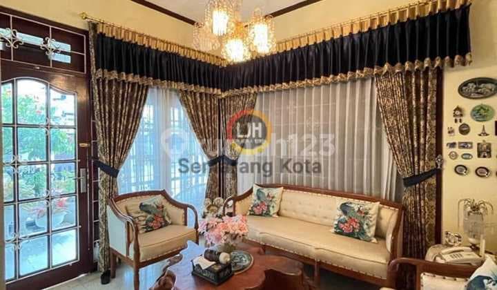 Rumah Kost di Jalan Tambak Bayan