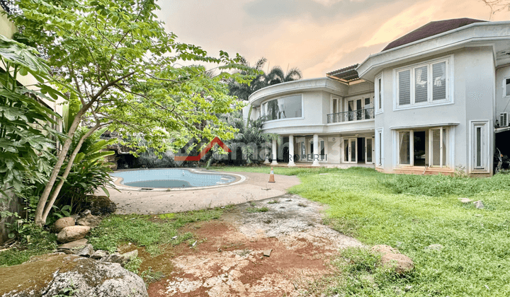 Rumah Modern Classic Dekat Tb Simatupang di Ampera, Jakarta Selatan