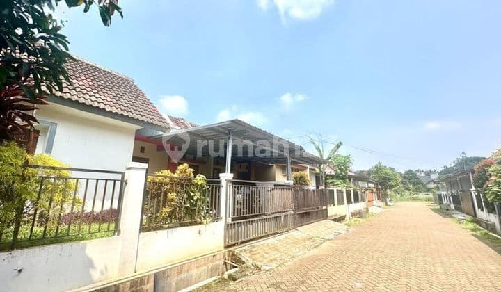 Rumah Asri Dekat Tol Sawangan di Komplek Sawangan Permai Depok